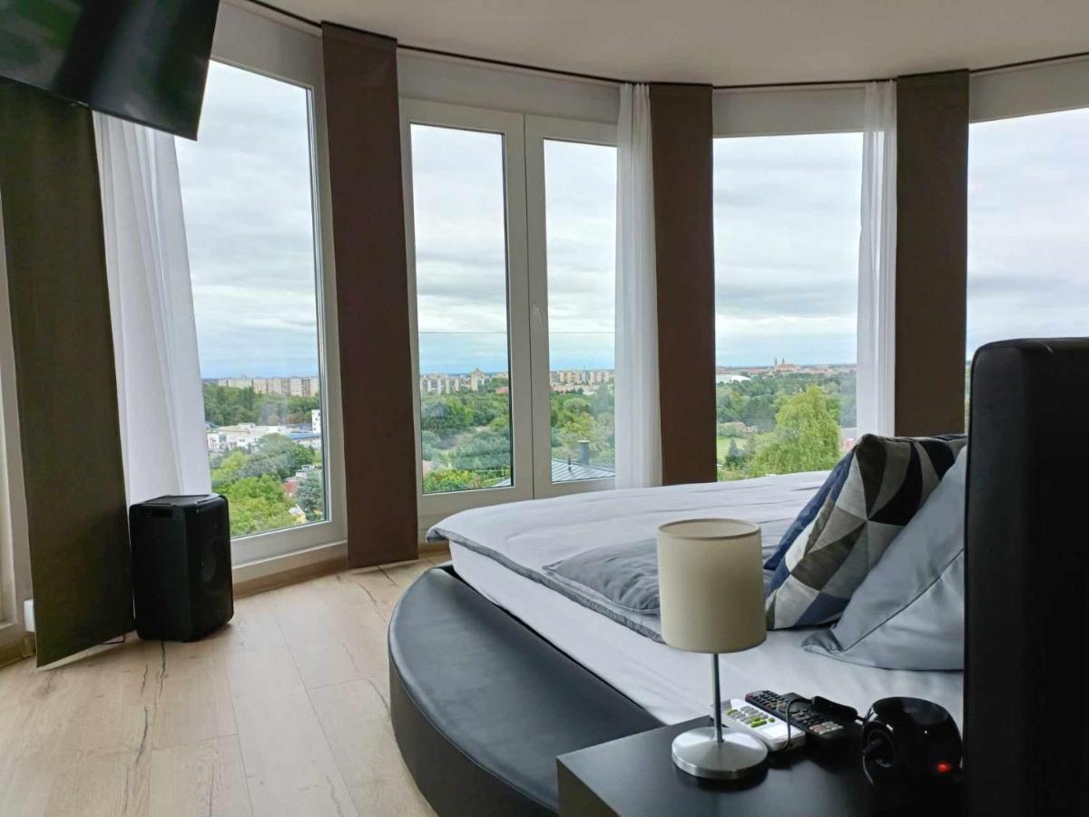 West Panorama Penthouse - Apartment With A Fantastic View Of The City Szombathely Dış mekan fotoğraf