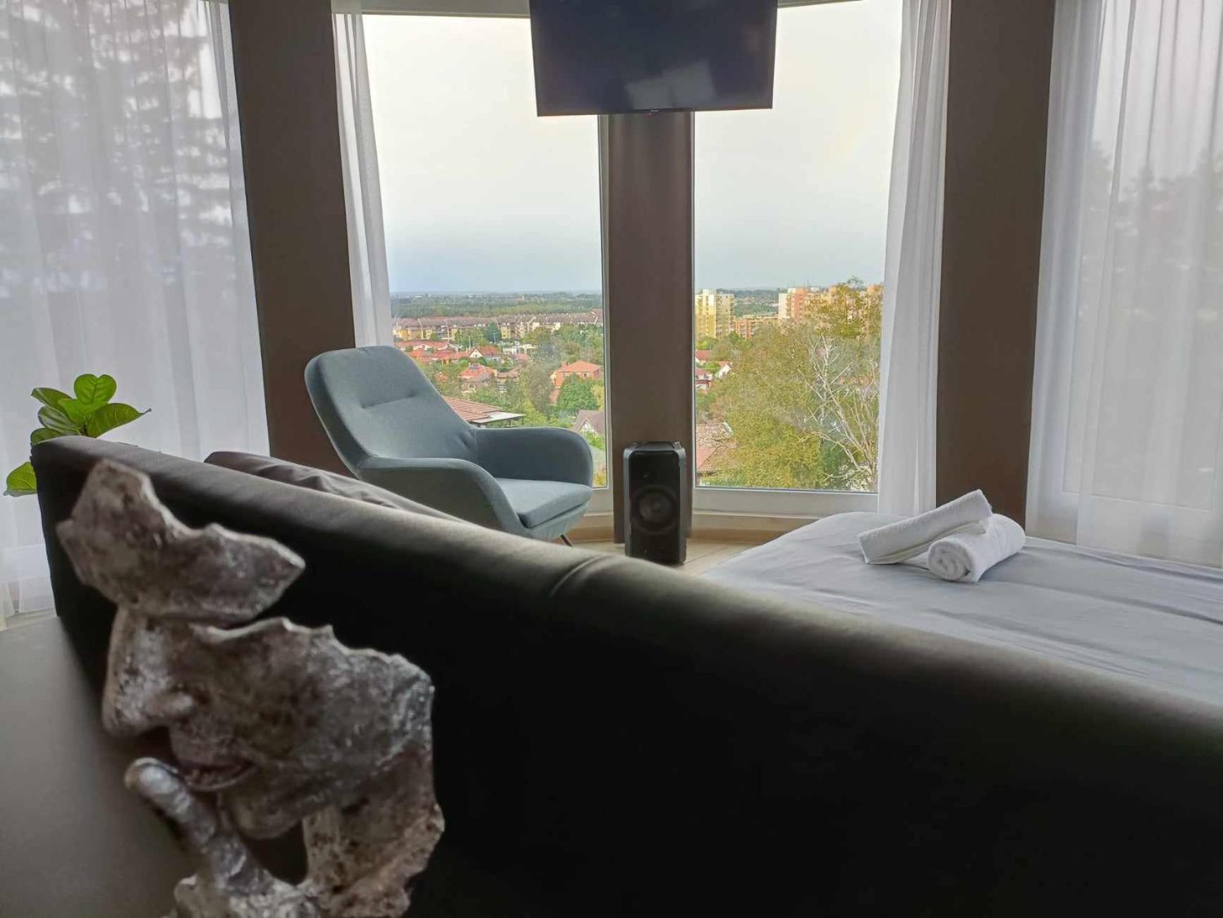West Panorama Penthouse - Apartment With A Fantastic View Of The City Szombathely Dış mekan fotoğraf