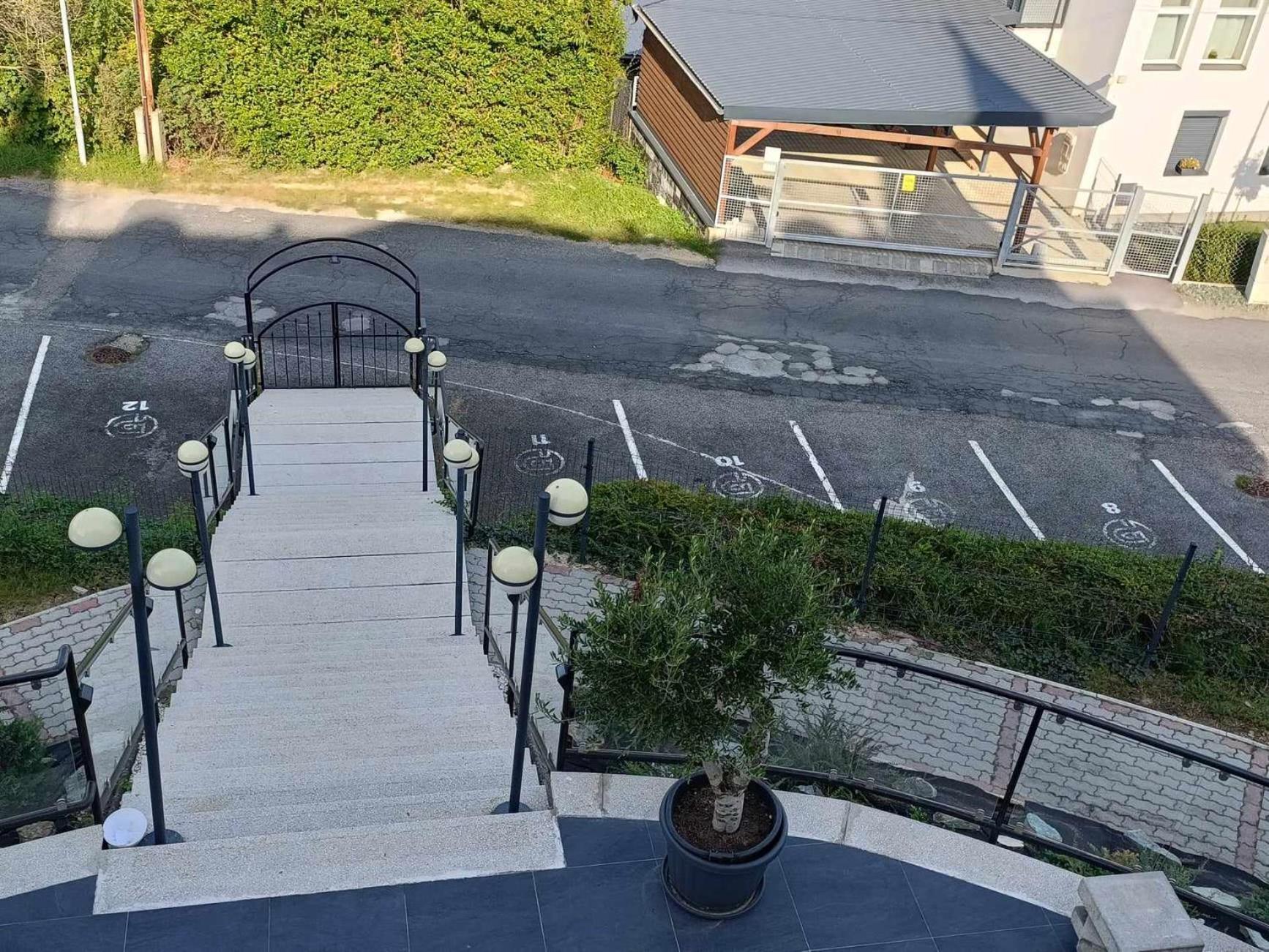 West Panorama Penthouse - Apartment With A Fantastic View Of The City Szombathely Dış mekan fotoğraf