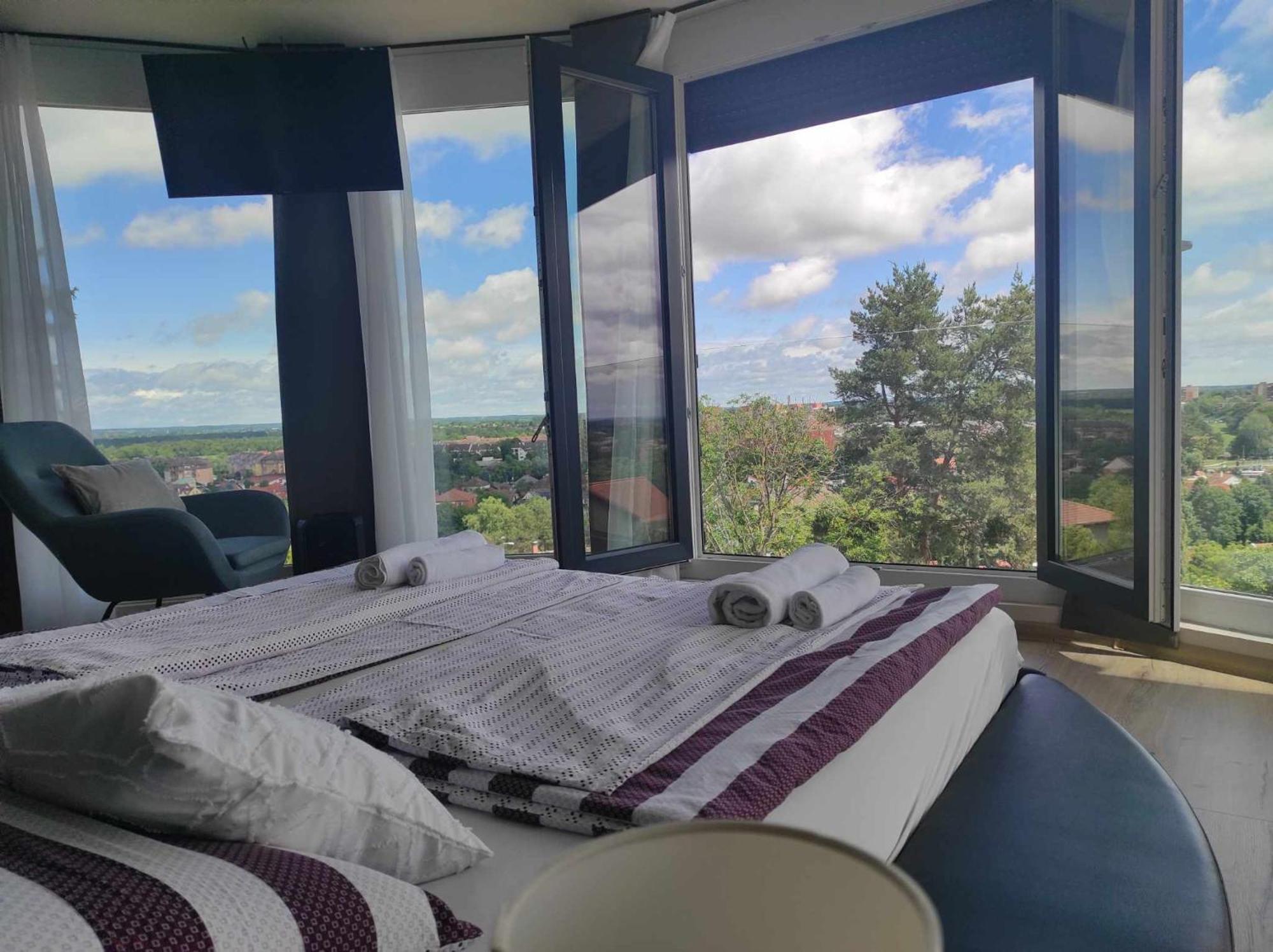 West Panorama Penthouse - Apartment With A Fantastic View Of The City Szombathely Dış mekan fotoğraf